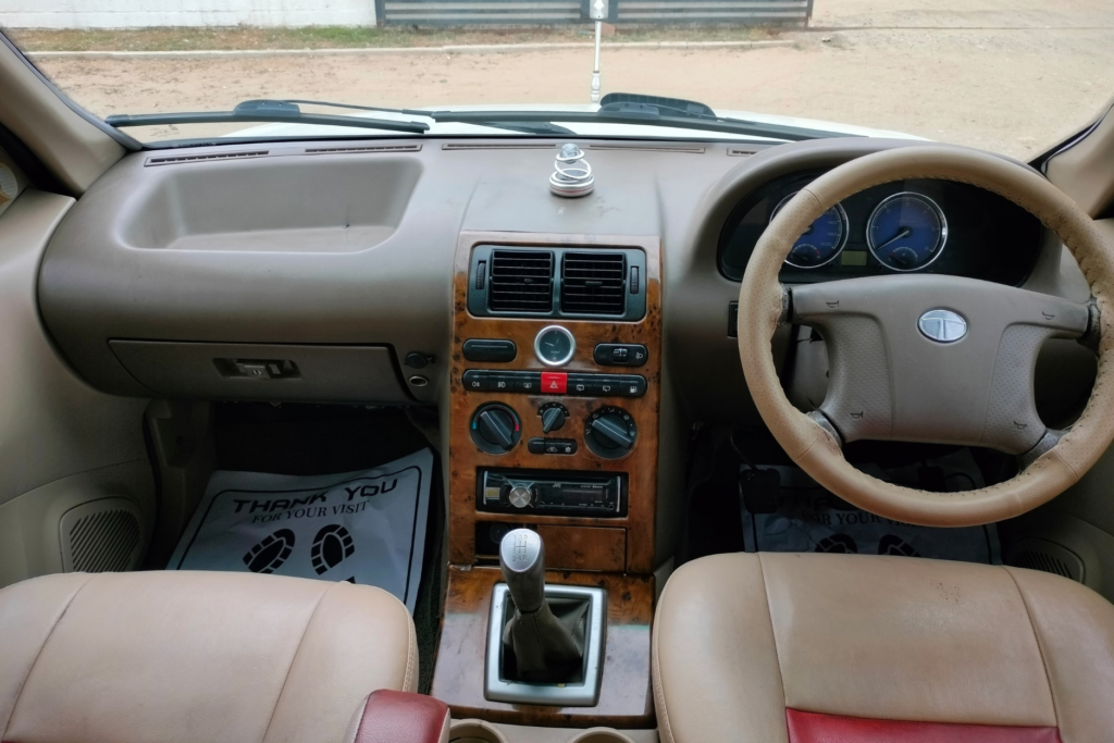 Tata Safari EX - 2012 - 7